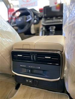 تۆیۆتا لاند کروزەر